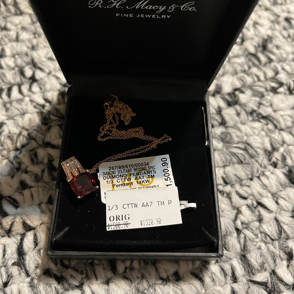 Diamond neckless